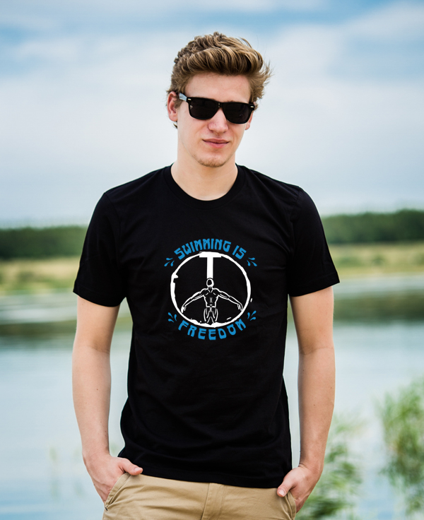 Manner_Shirt_Freedom_schwarz Swimming is Freedom – T-Shirt Herren