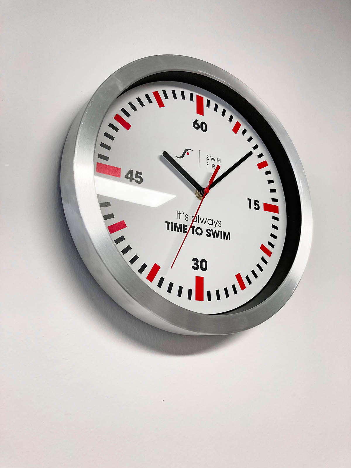 SF_2021_uhr3 Swimfreak Wanduhr | It's always time to swim